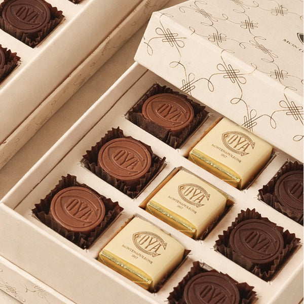Gift Box Sabbia con Praline Logo Cova e Quadrotti 25 pz.