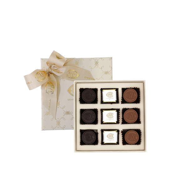 Gift Box Sand with Squares and Pralines Logo Cova gr. 80