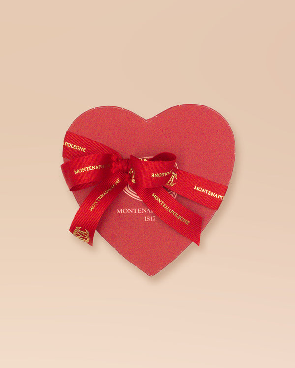 Scatola a cuore rosso con cremini al pistacchio