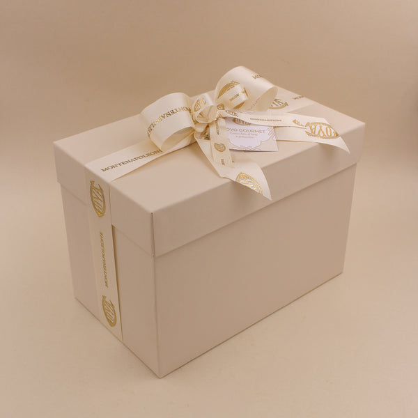 Uovo cioccolato al latte e pistacchio