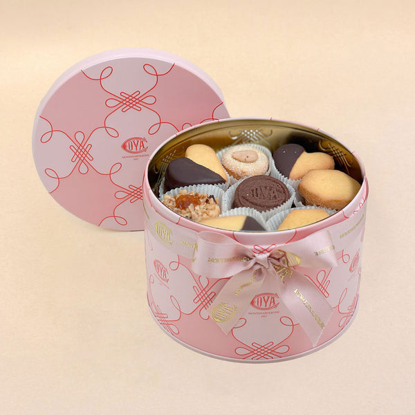 Pink Biscuits in a Tin 500 g.